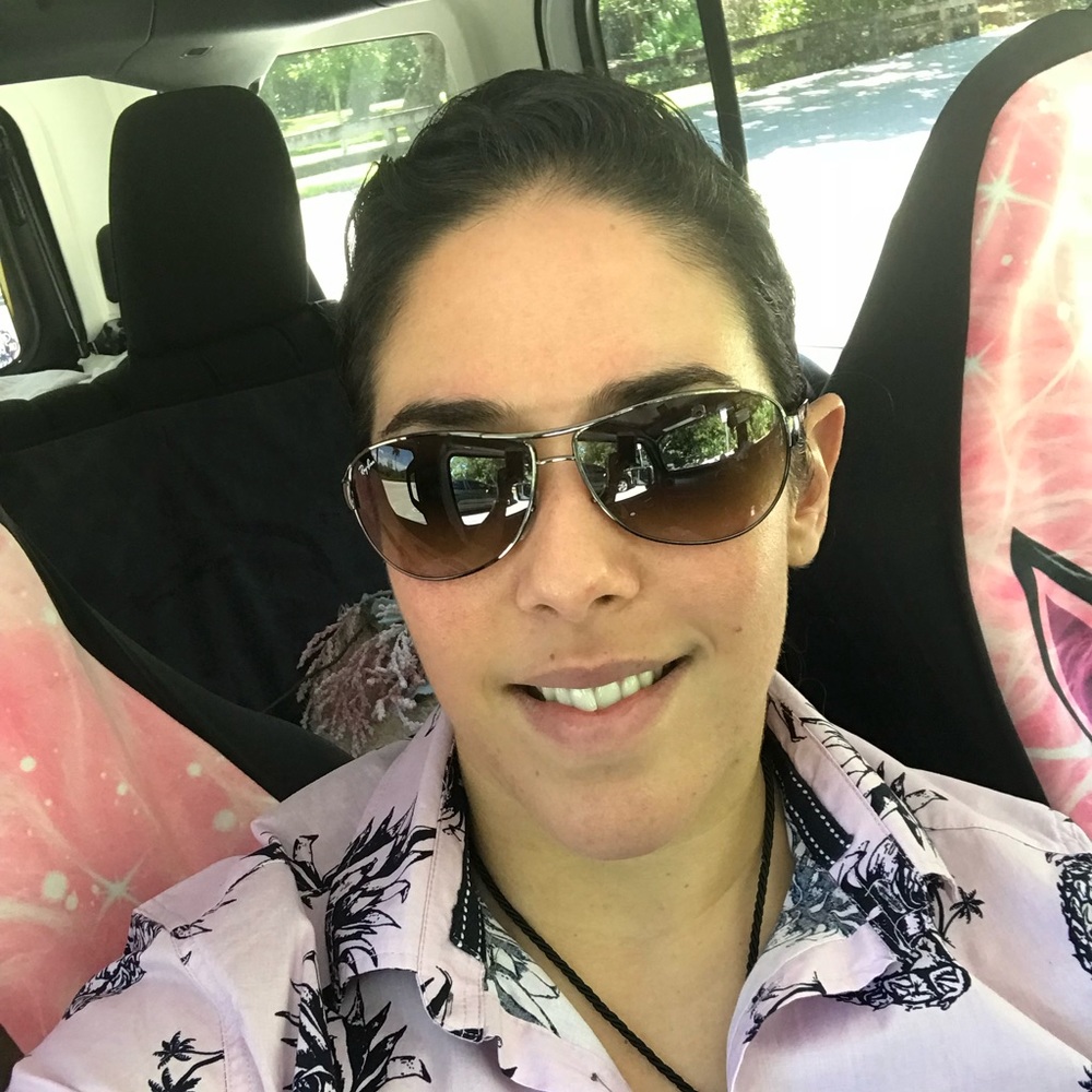 Hello everyone! I’m Nat! Welcome to my store :)